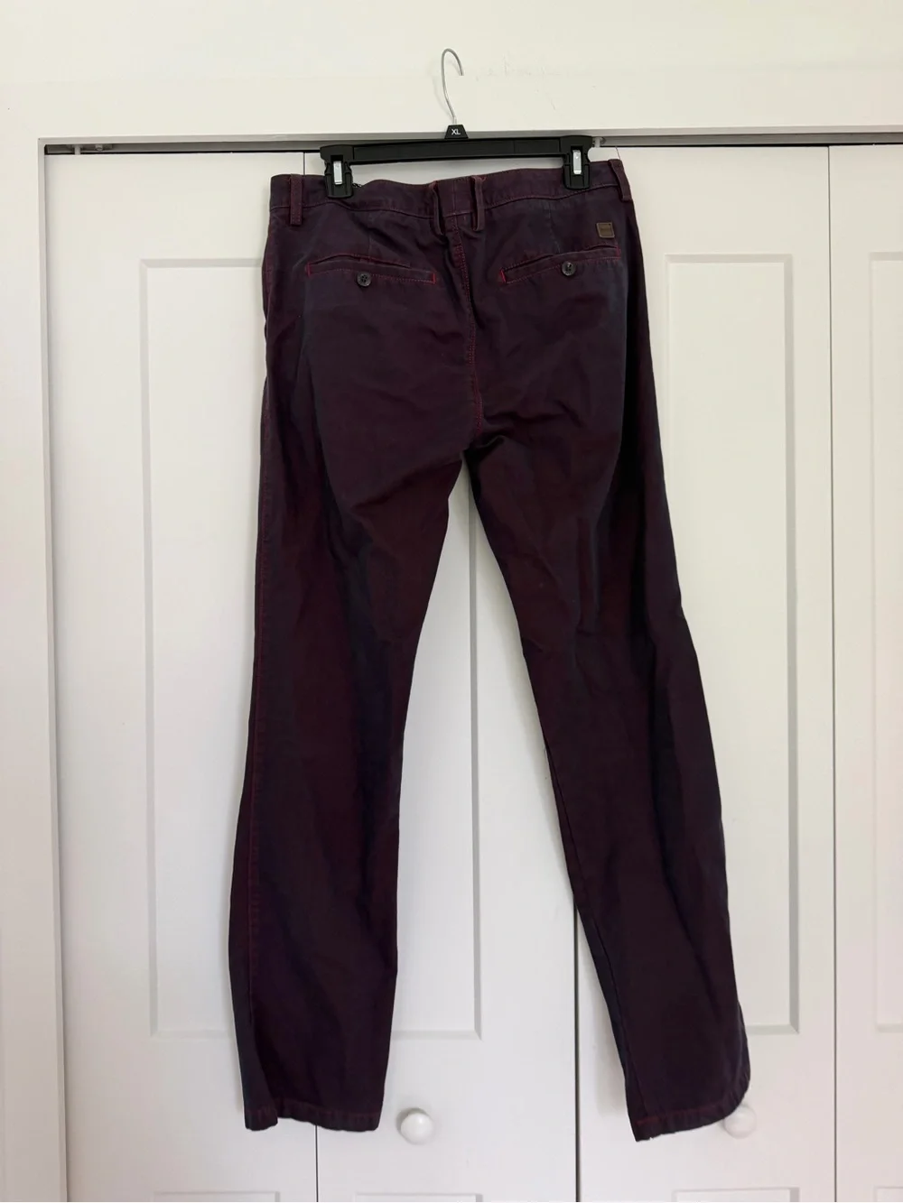 Hugo Boss Men's Casual Cotton Pants in Dark Burgundy